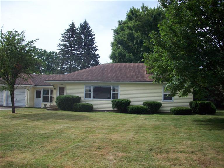 555 West Franklin Avenue Reed City, MI 49677 - Photo 1 of 19 Primary Photo