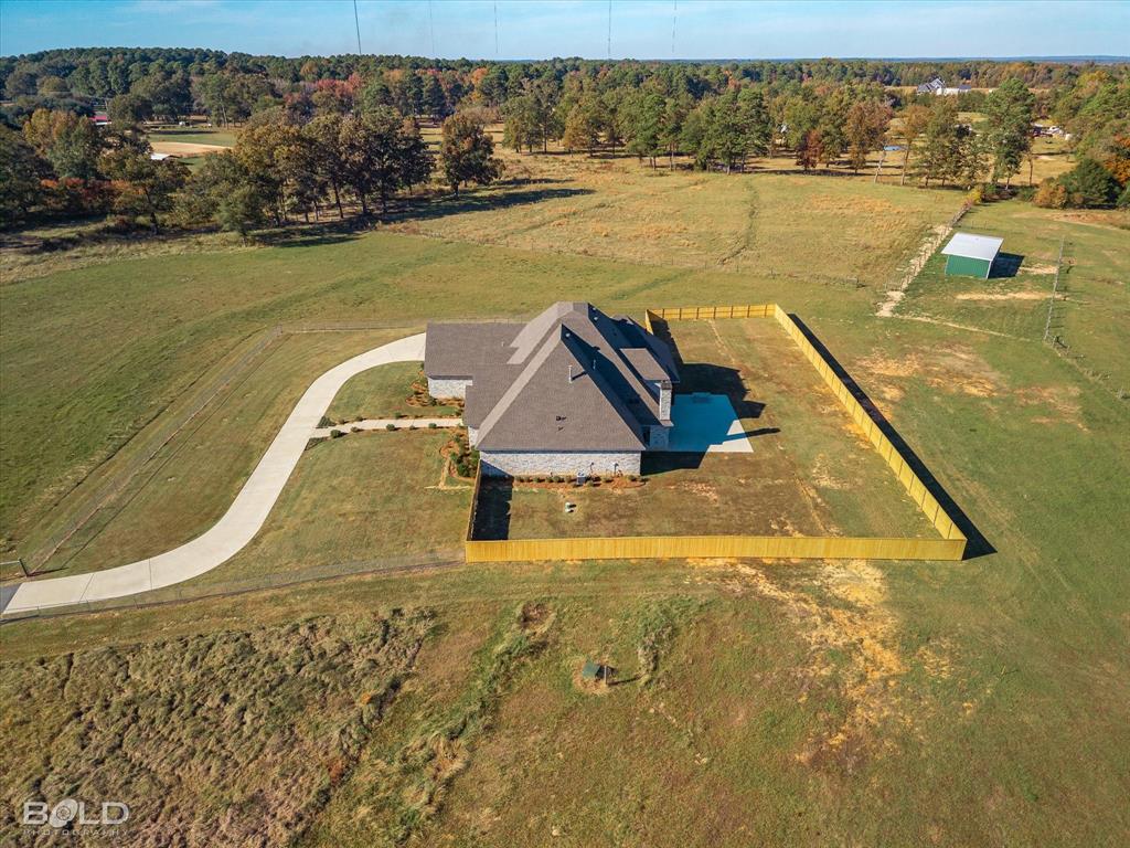 9480 McCain Road Shreveport, LA 71107 - Photo 38 of 40 a view of a lake with a outdoor space