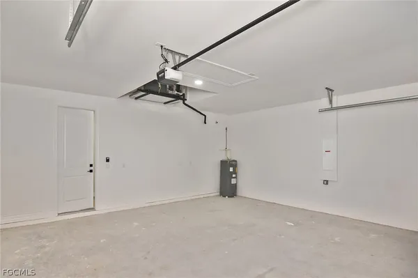$2,400 | 1906 Northwest 28th Avenue, Cape Coral, FL 33993