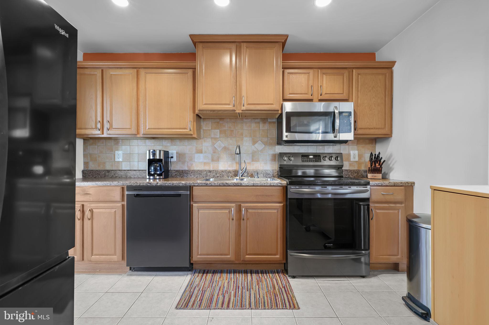 673 Trenton Road Fairless Hills, PA 19030 - Photo 8 of 28