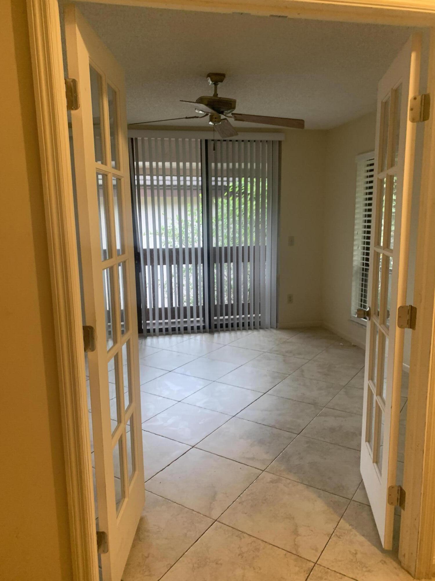9298 Sable Ridge Circle, Unit D Boca Raton, FL 33428 - Photo 12 of 30 IMG-4231