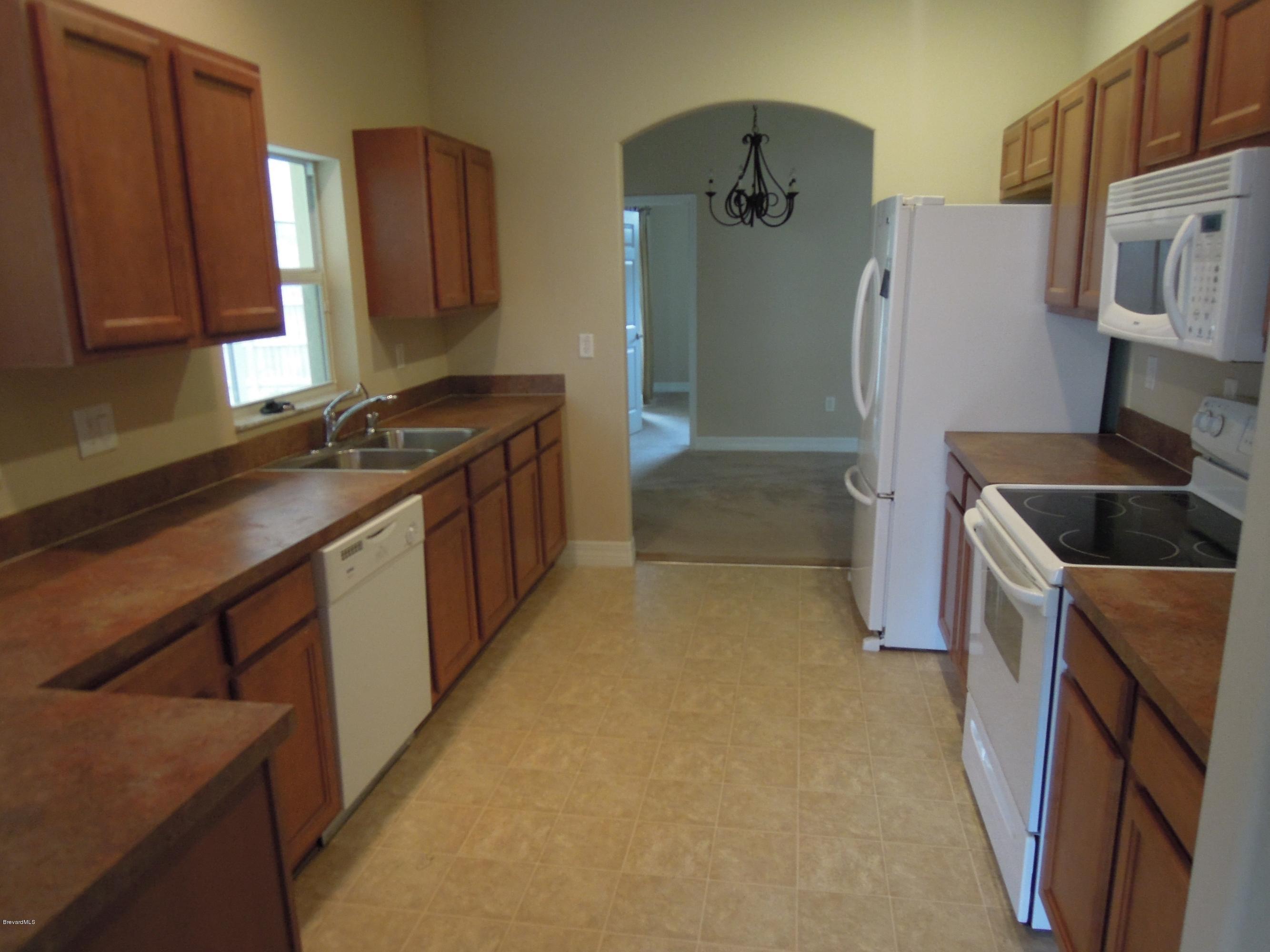 434 Oakleaf Street Southwest Palm Bay, FL 32908 - Photo 11 of 20 Oakleaf - 3-17-14 012