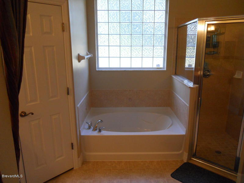 434 Oakleaf Street Southwest Palm Bay, FL 32908 - Photo 7 of 20 434 Oakleaf St SW-house 049
