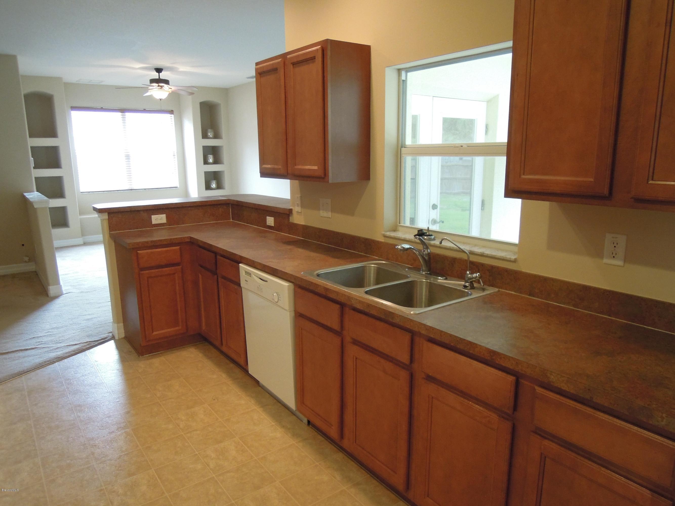 434 Oakleaf Street Southwest Palm Bay, FL 32908 - Photo 10 of 20 Oakleaf - 3-17-14 014