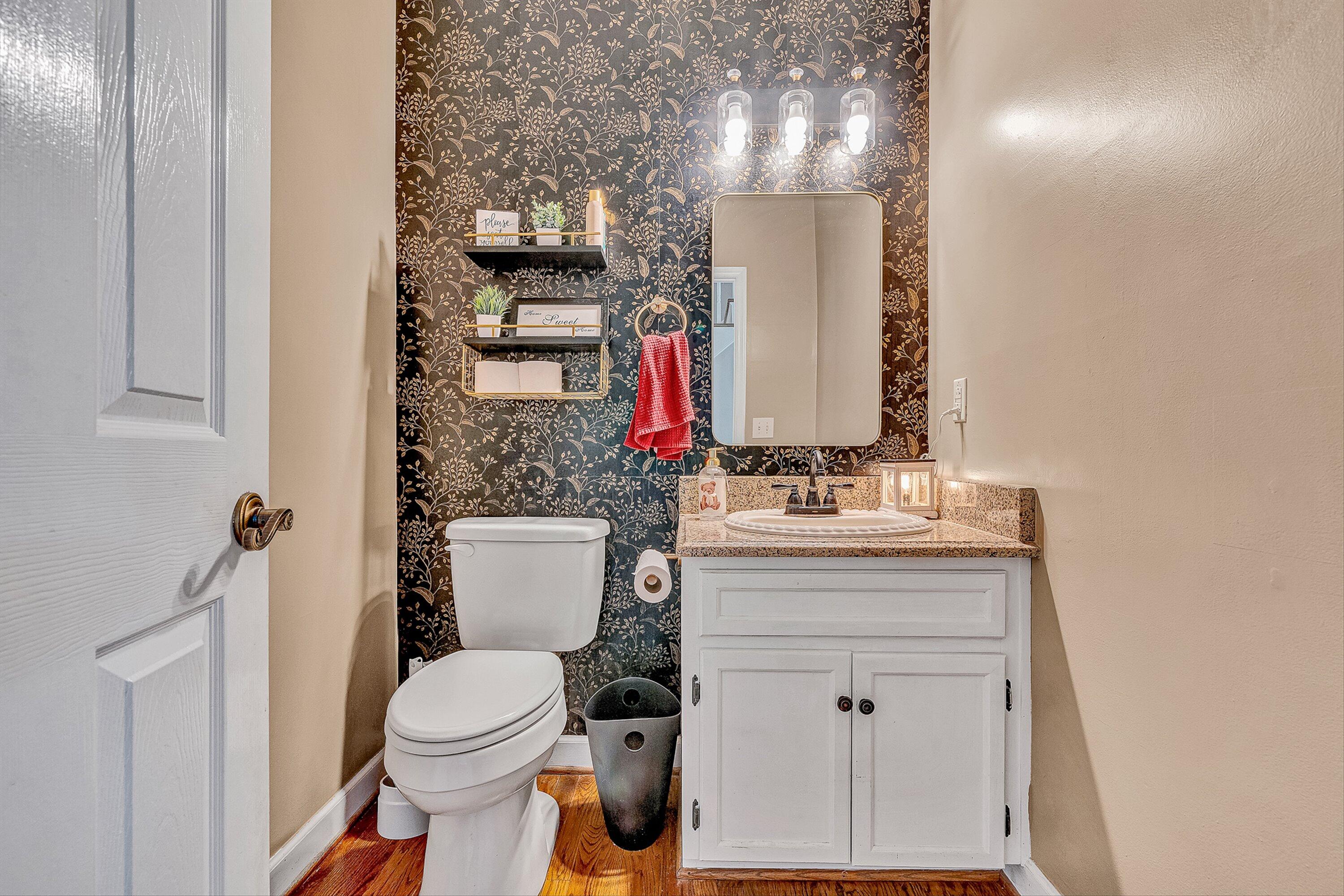 291 McIntosh Road Roanoke, VA 24019 - Photo 6 of 41 06-VM-06510