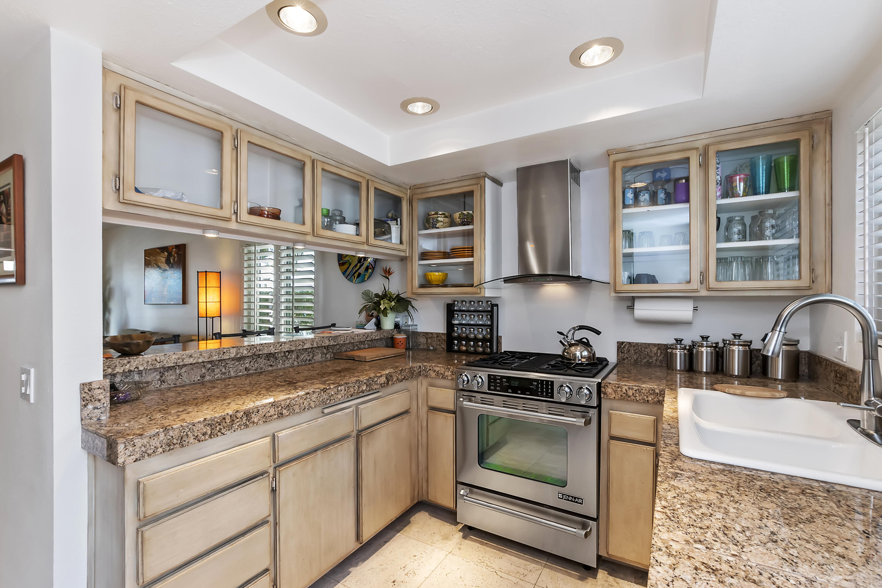 34211 Denise Way Rancho Mirage, CA 92270 - Photo 11 of 29 011_Kitchen