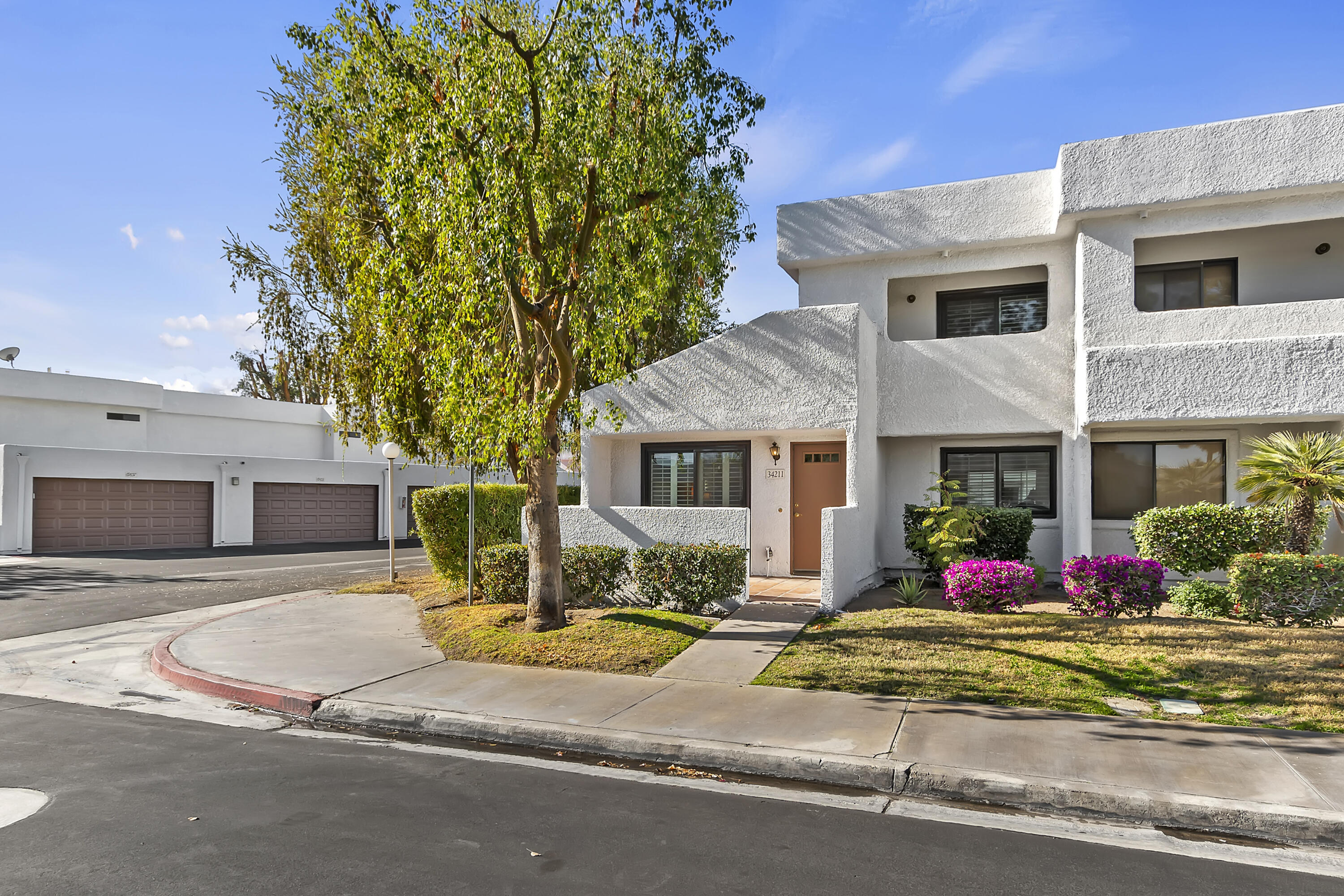 34211 Denise Way Rancho Mirage, CA 92270 - Photo 2 of 29 002_Front Angle