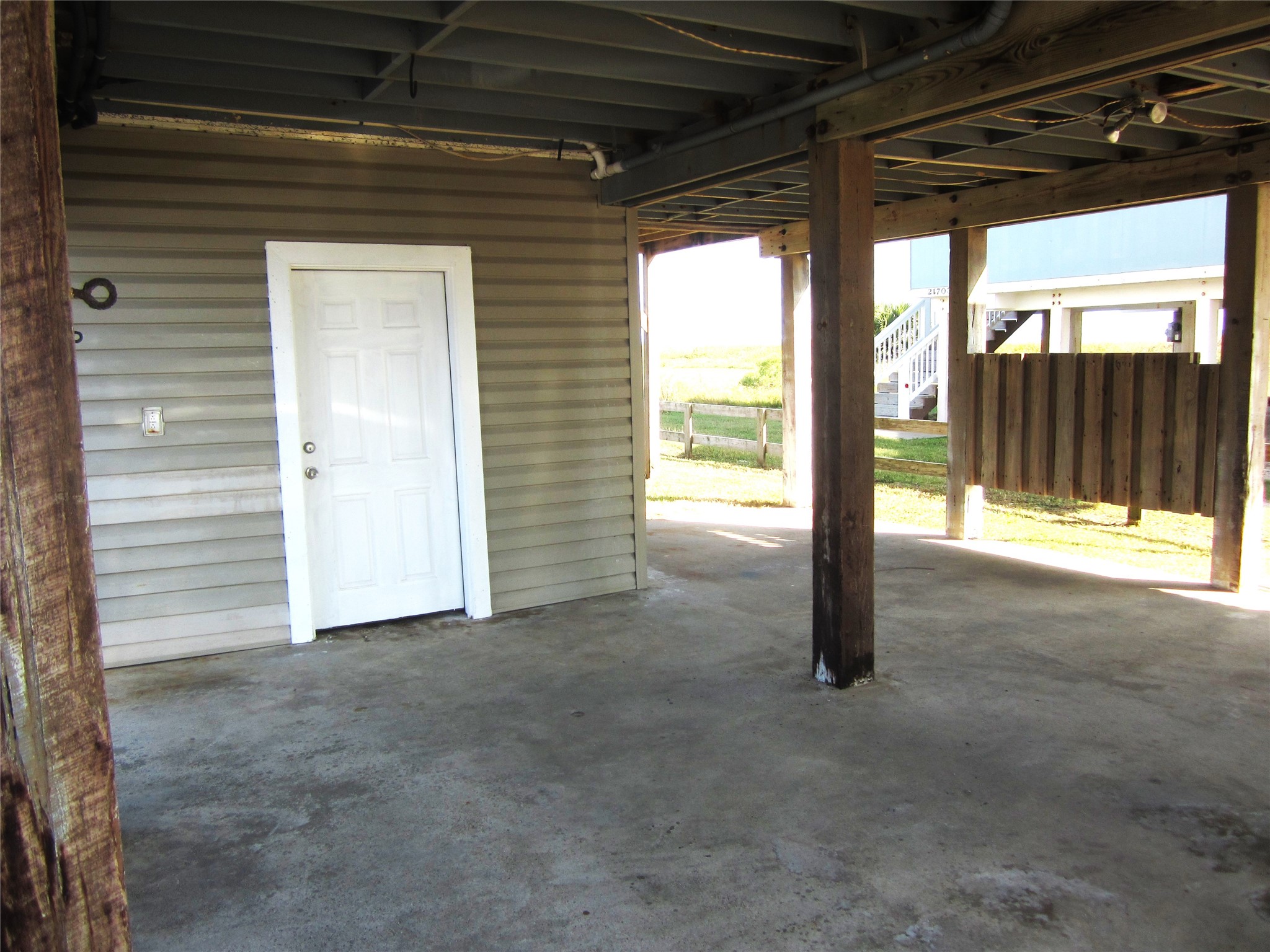 21639 Termini-San Luis Pass Road Galveston, TX 77554 - Photo 30 of 33 Entertaining area with storage Closet