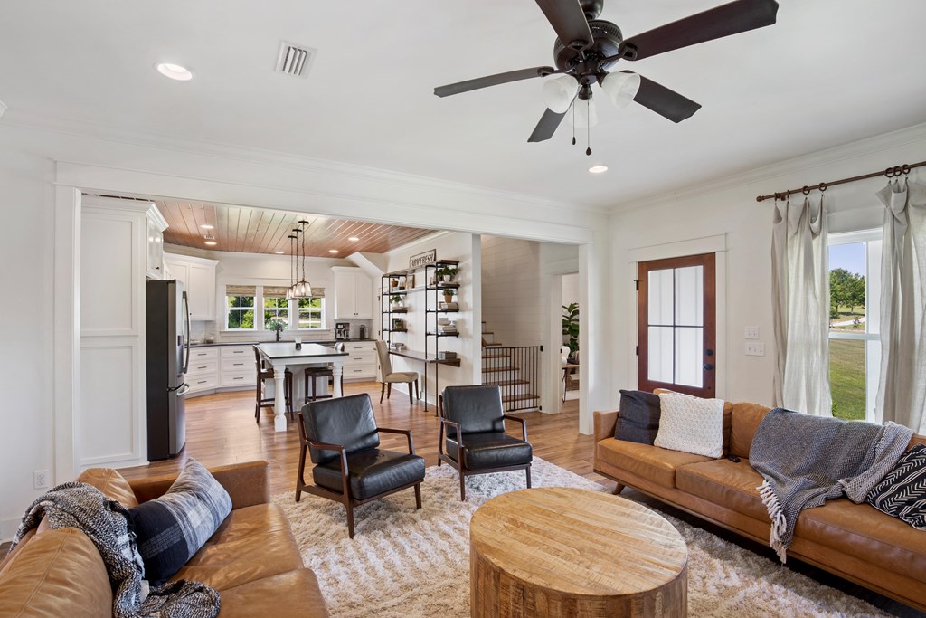 431 Johnny Murphy Road Dothan, AL 36301 - Photo 6 of 46 Living Room