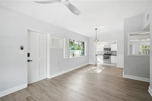 $2,400 | 4933 13th Avenue South, Gulfport, FL 33707