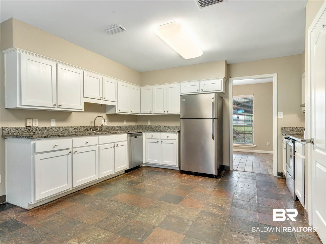 143 Richmond Road Daphne, AL 36526 - Photo 4 of 36