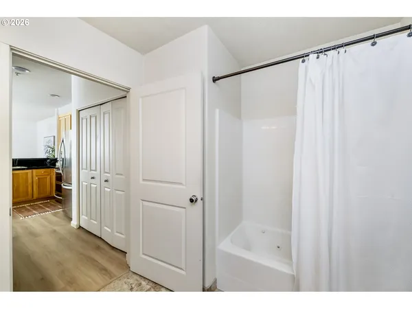 $235,000 | 1100 Southwest 170th Avenue, Unit 100, Beaverton, OR 97003