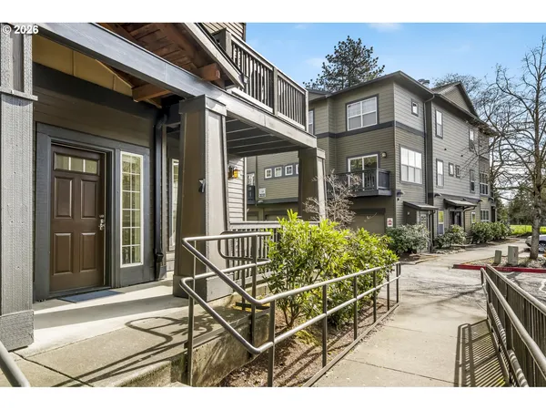 $235,000 | 1100 Southwest 170th Avenue, Unit 100, Beaverton, OR 97003