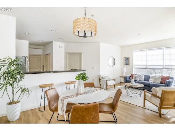 $235,000 | 1100 Southwest 170th Avenue, Unit 100, Beaverton, OR 97003