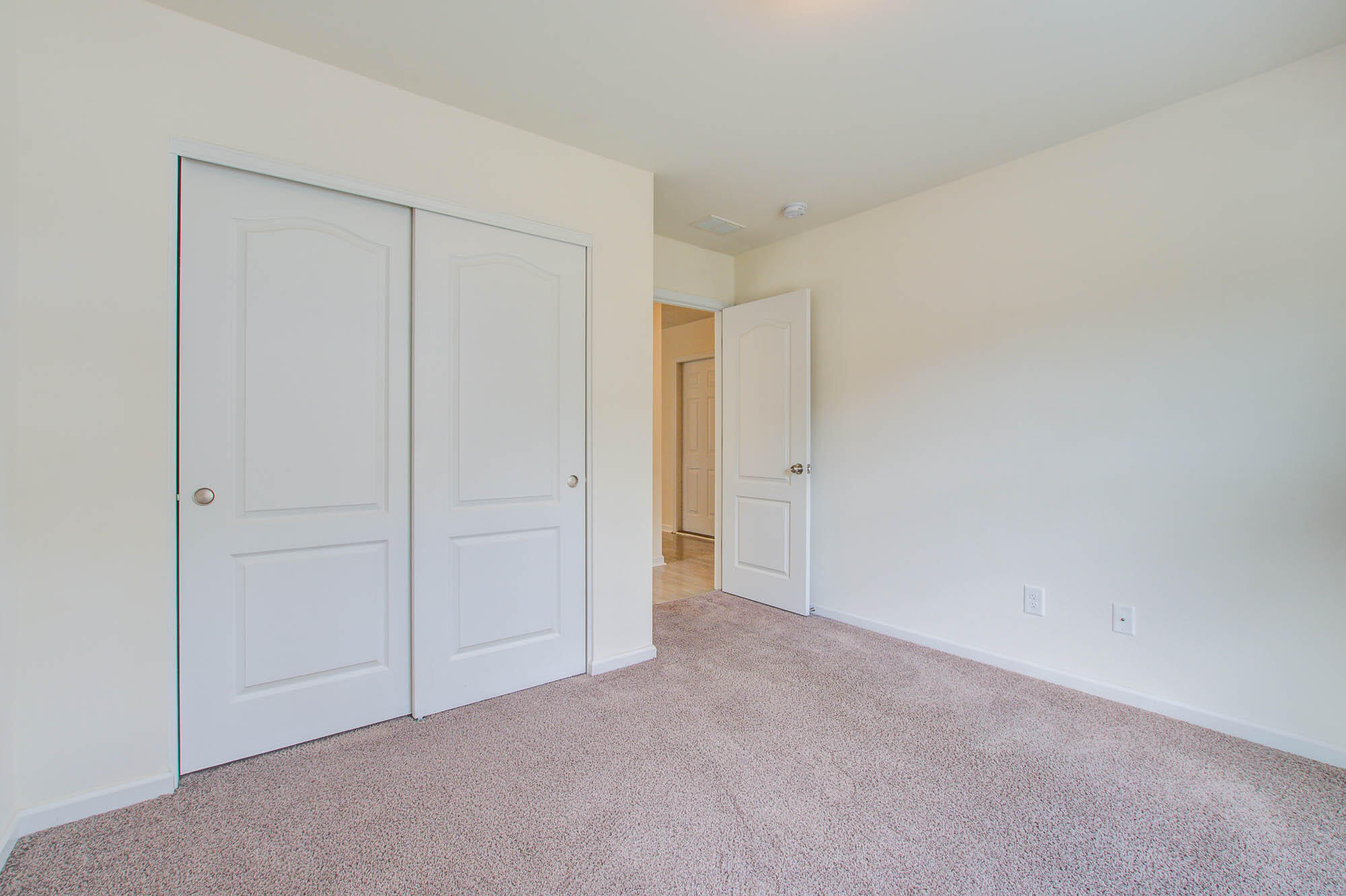 183 Brittondale Road Summerville, SC 29485 - Photo 11 of 20 183 (12)