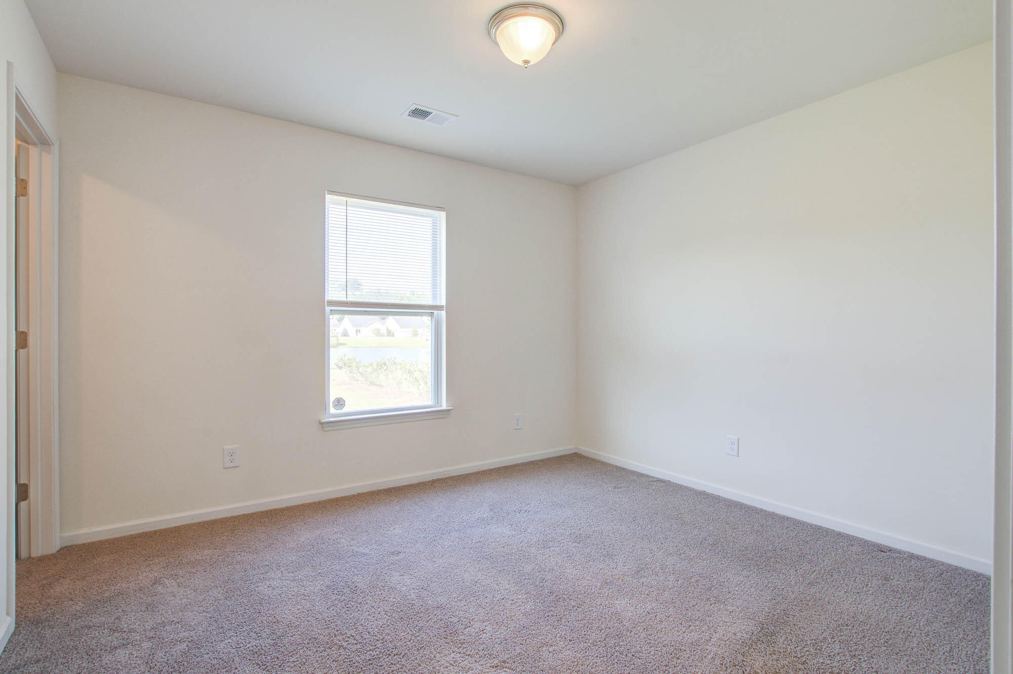 183 Brittondale Road Summerville, SC 29485 - Photo 15 of 20 183 (17)