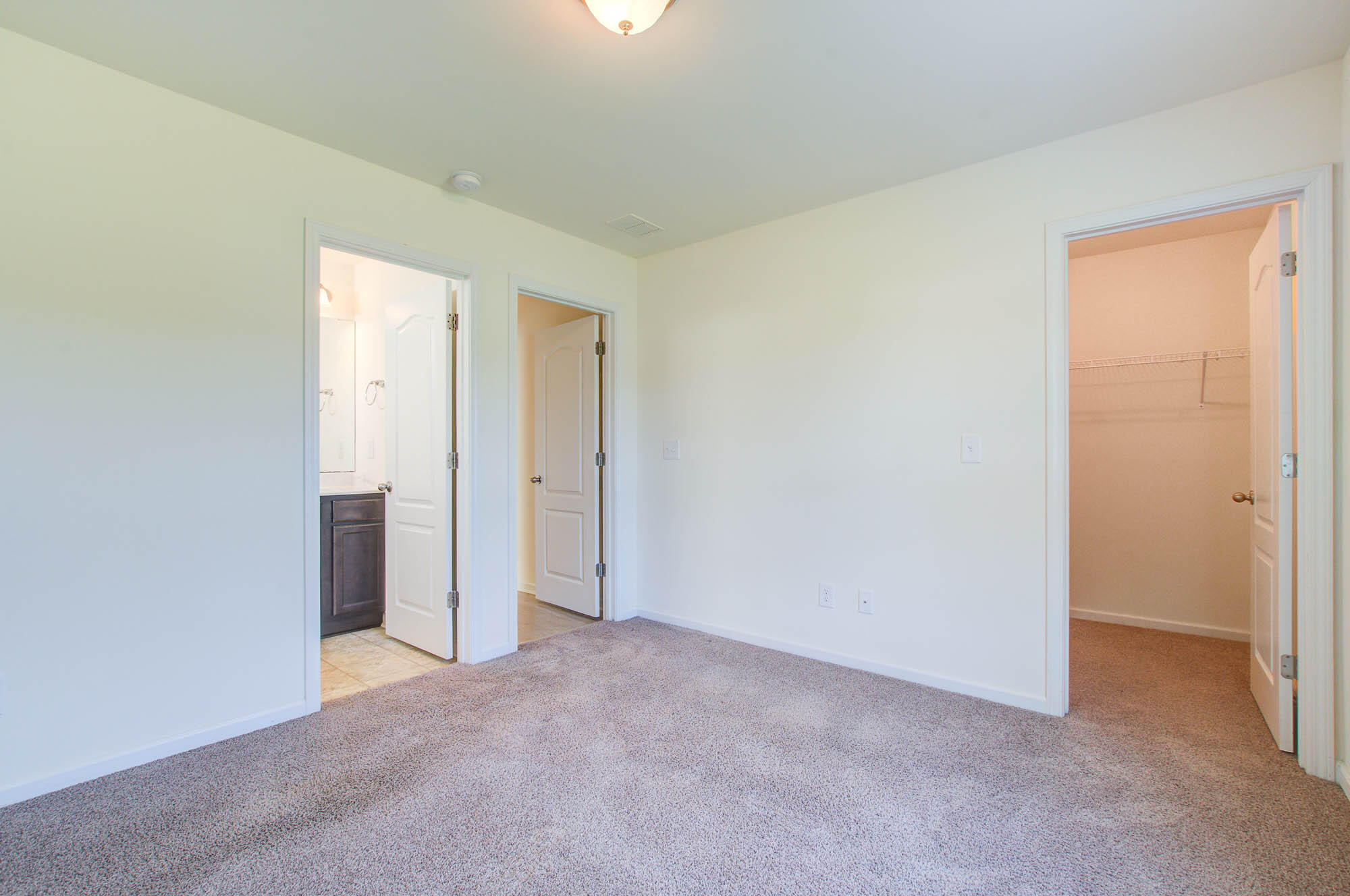 183 Brittondale Road Summerville, SC 29485 - Photo 16 of 20 183 (18)