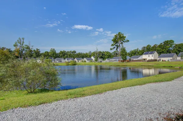 $1,995 | 183 Brittondale Road, Summerville, SC 29485