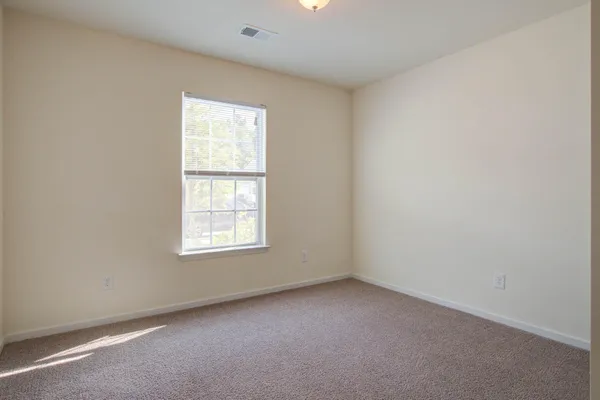 $1,995 | 183 Brittondale Road, Summerville, SC 29485