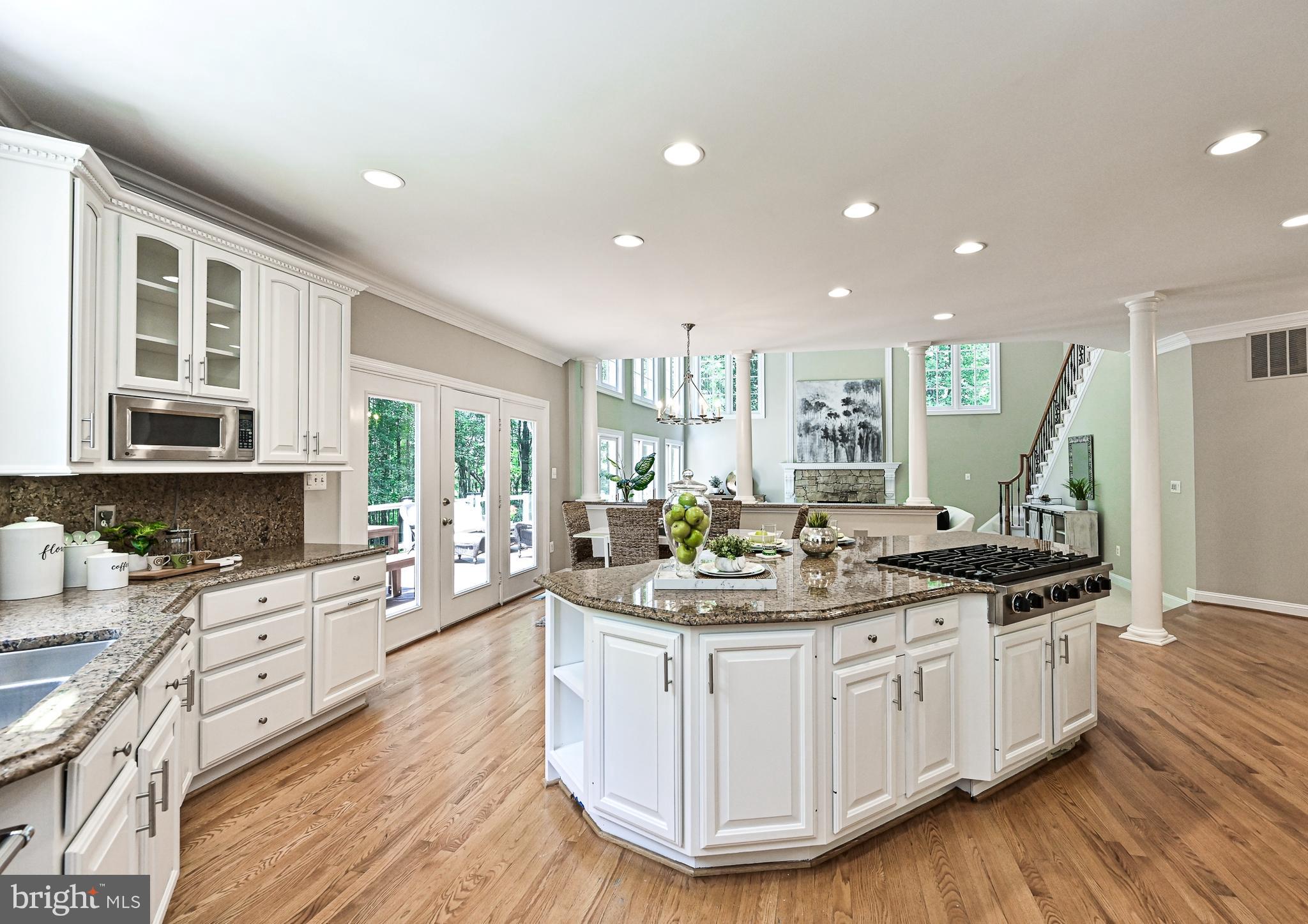 10313 Forest Maple Road Vienna, VA 22182 - Photo 19 of 59 Kitchen