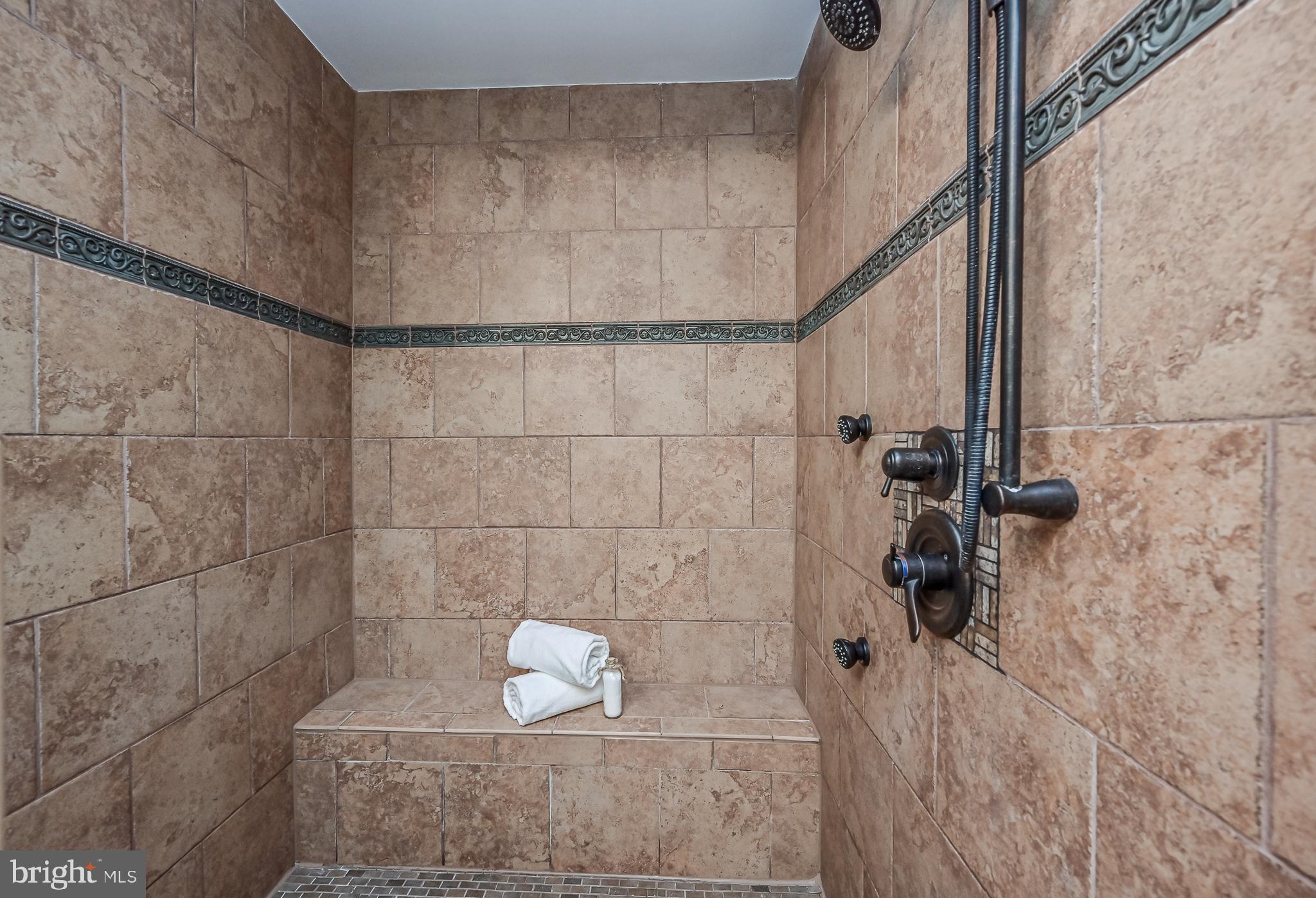 10313 Forest Maple Road Vienna, VA 22182 - Photo 29 of 59 Primary Bath