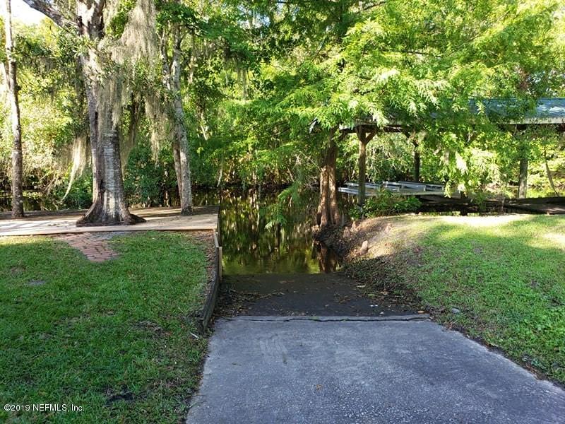 419 Marina Road Satsuma, FL 32189 - Photo 3 of 18 a view of a park