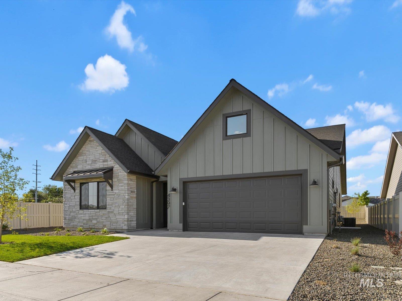 4397 East Grayson Street Meridian, ID 83642 - Photo 2 of 31