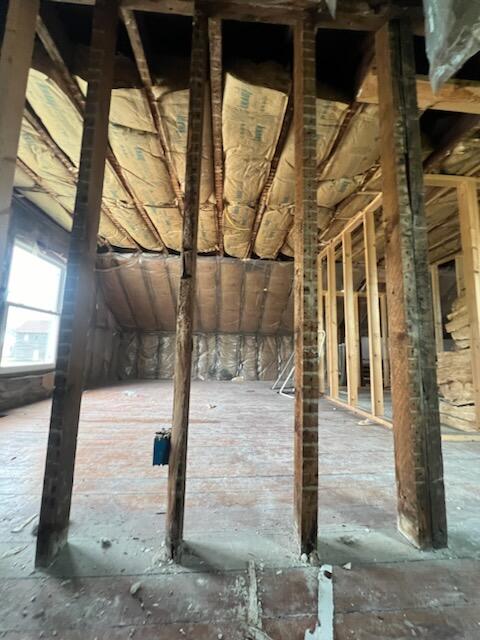 611 West 9th Street Michigan City, IN 46360 - Photo 4 of 8 a view of a pathway of a building