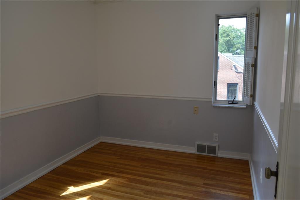 323 Churchill Road Churchill, PA 15235 - Photo 22 of 25 Gallery Image 22