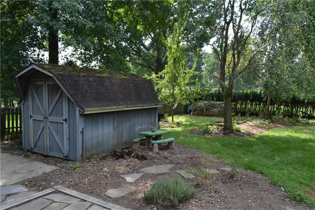 323 Churchill Road Churchill, PA 15235 - Photo 24 of 25 Gallery Image 24
