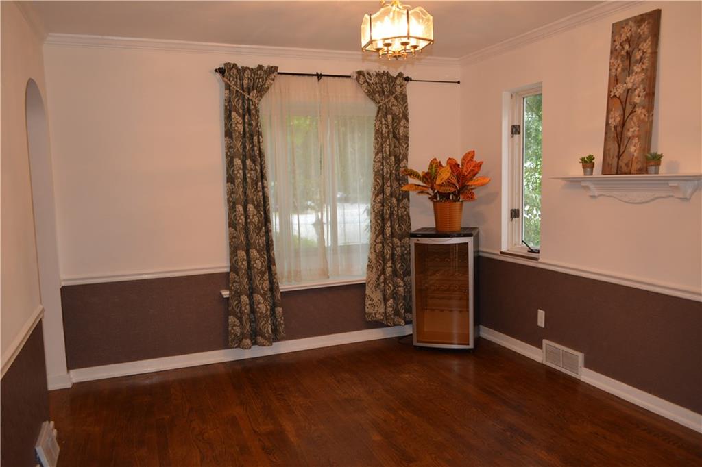323 Churchill Road Churchill, PA 15235 - Photo 8 of 25 Gallery Image 8