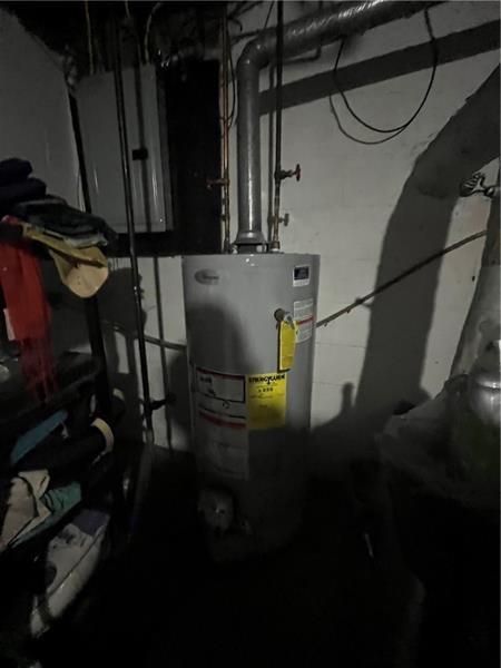 321 Apache Drive Monessen, PA 15062 - Photo 4 of 6 a view of entryway and hall