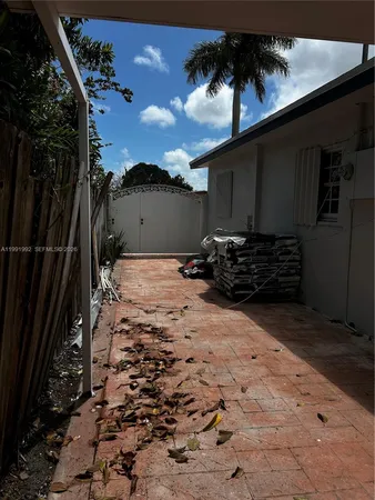 $1,750 | 12455 Southwest 185th Terrace, Unit 2, Miami, FL 33177