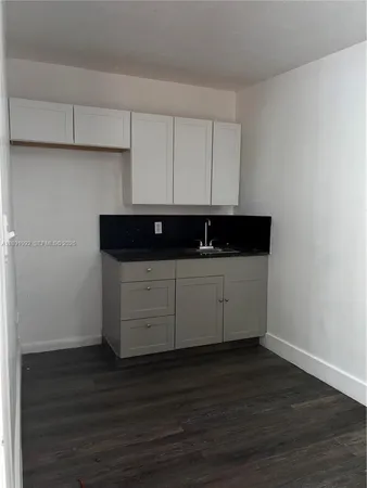 $1,750 | 12455 Southwest 185th Terrace, Unit 2, Miami, FL 33177