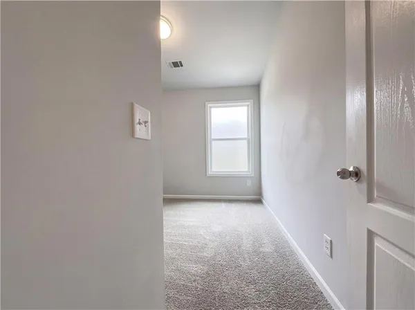 $220,000 | 825 Commerce Boulevard, Riverdale, GA 30296