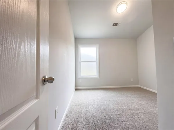 $220,000 | 825 Commerce Boulevard, Riverdale, GA 30296