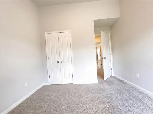 $220,000 | 825 Commerce Boulevard, Riverdale, GA 30296