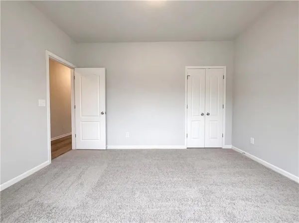 $220,000 | 825 Commerce Boulevard, Riverdale, GA 30296