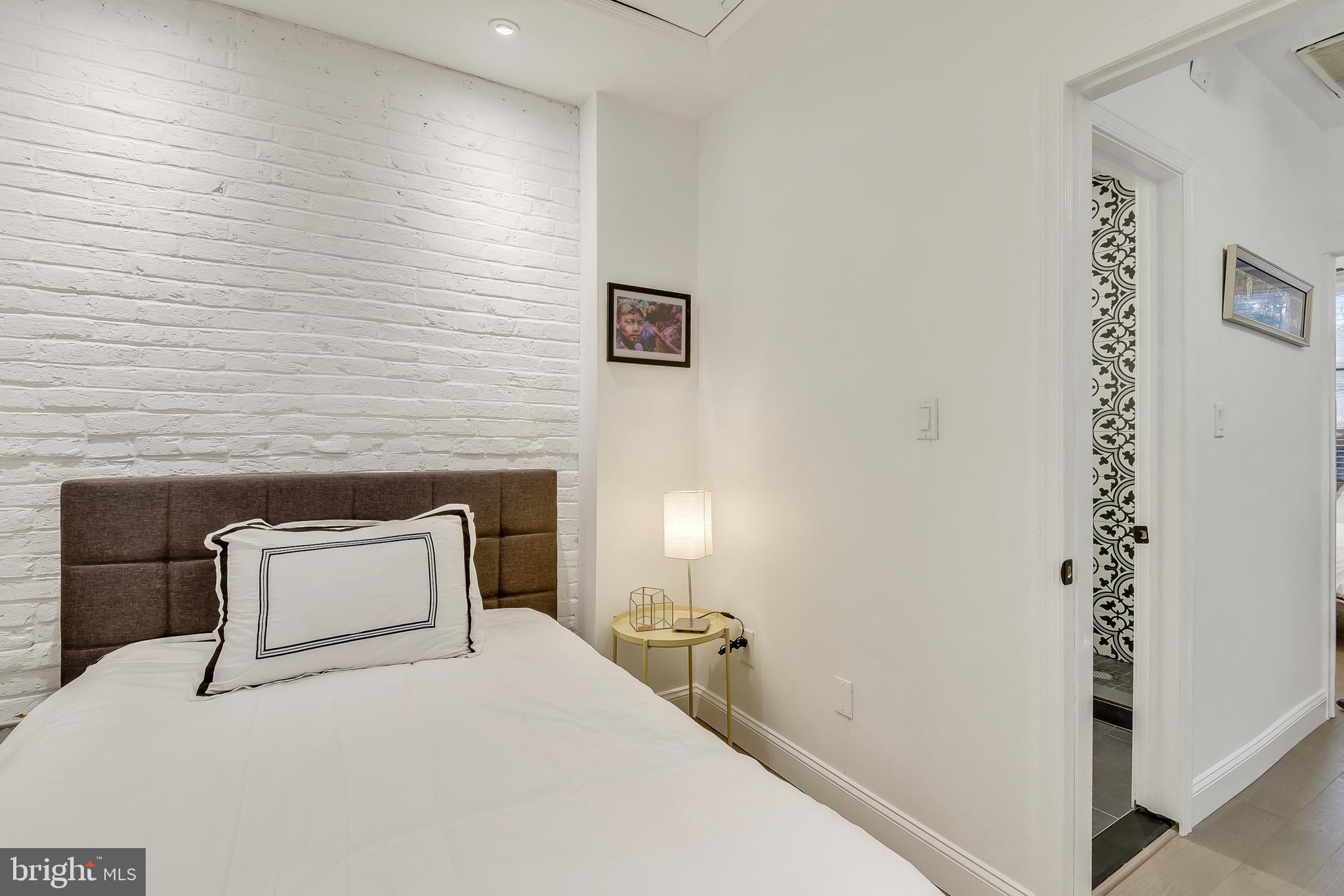 202 F Street Northeast Washington, DC 20002 - Photo 11 of 31 Gallery Image 11