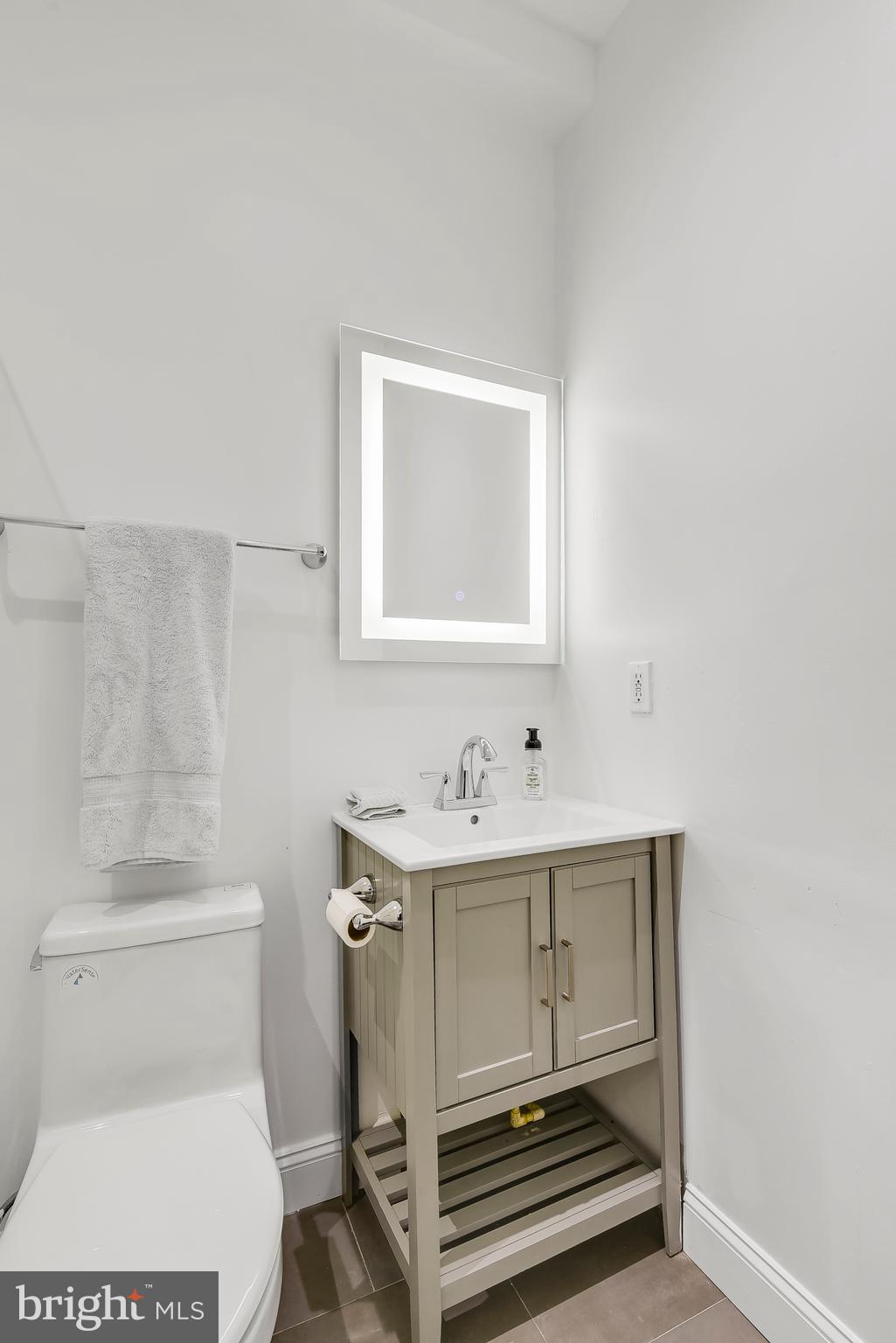 202 F Street Northeast Washington, DC 20002 - Photo 18 of 31 Gallery Image 18