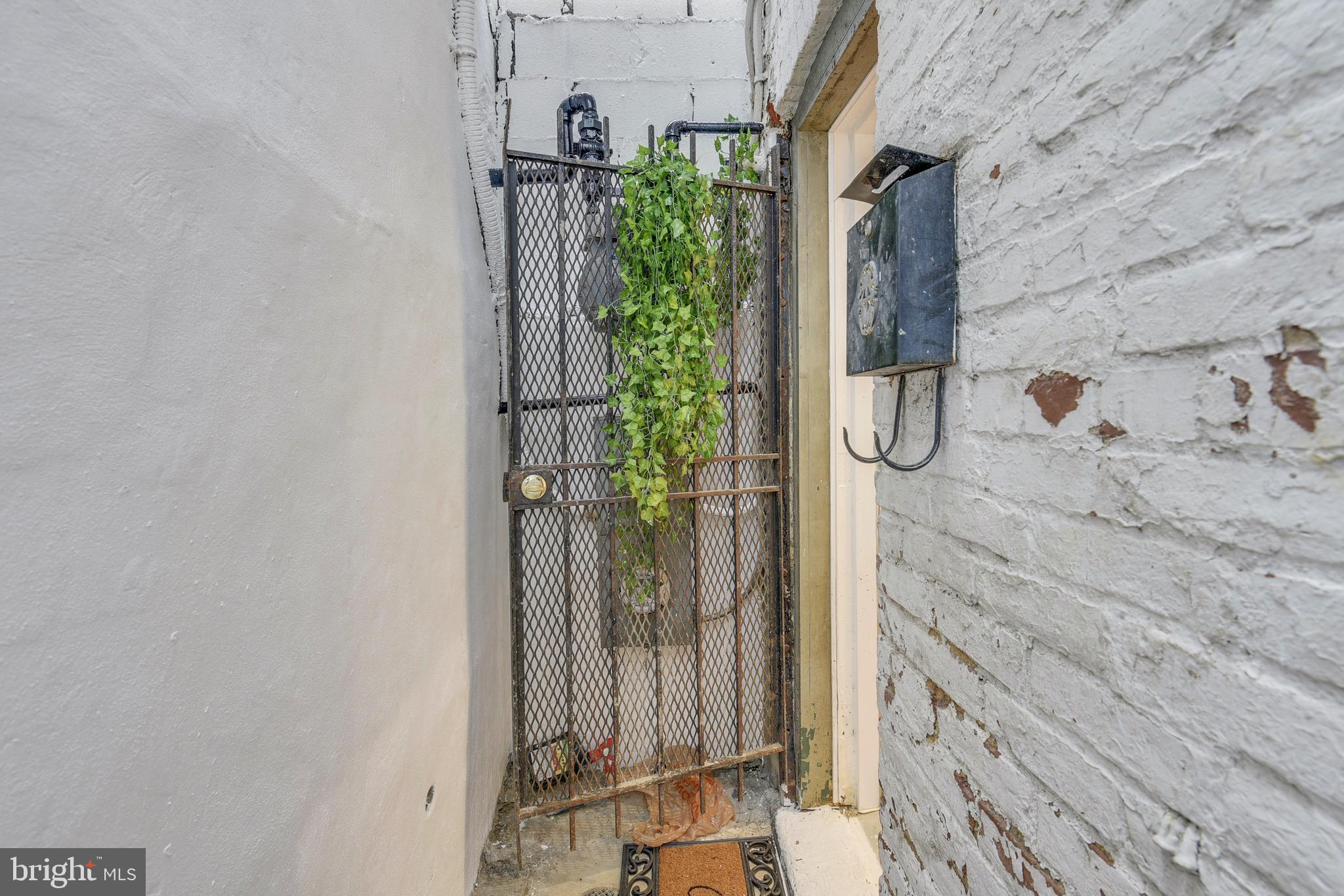 202 F Street Northeast Washington, DC 20002 - Photo 20 of 31 Gallery Image 20