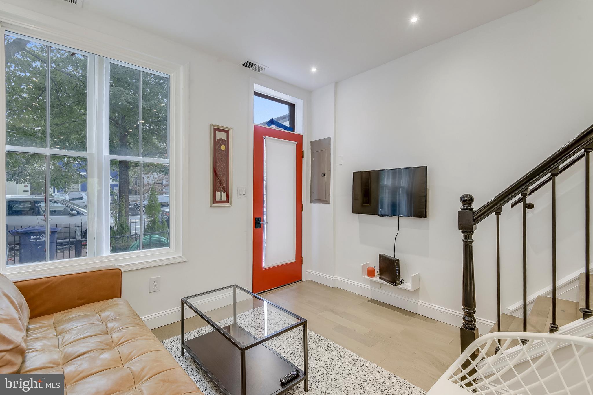 202 F Street Northeast Washington, DC 20002 - Photo 5 of 31 Gallery Image 5