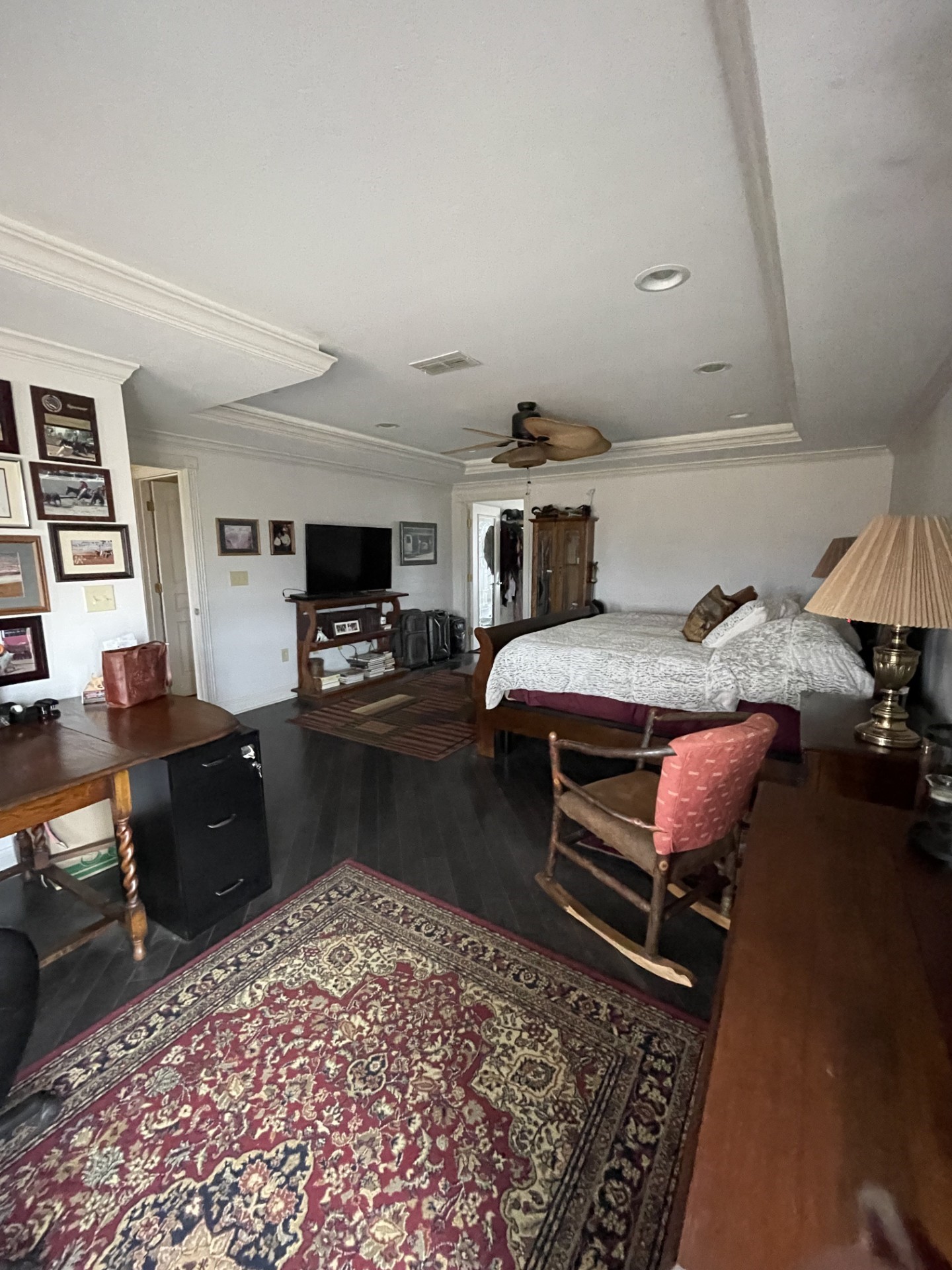 511 County Road 161 Long Branch, TX 75669 - Photo 15 of 32 a bedroom with furniture and a flat screen tv