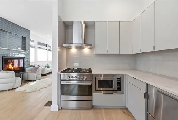 $8,000 | 6 Richardson Street, Unit 6, Cambridge, MA 02139