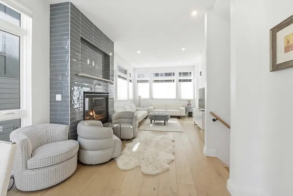 $8,000 | 6 Richardson Street, Unit 6, Cambridge, MA 02139
