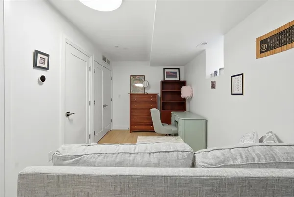 $8,000 | 6 Richardson Street, Unit 6, Cambridge, MA 02139