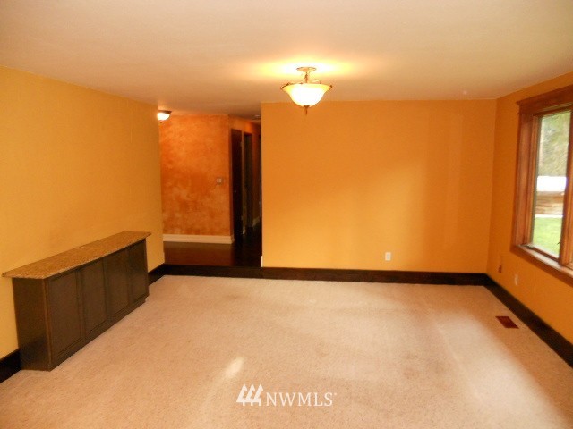 18230 Southeast Lake Youngs Road Renton, WA 98058 - Photo 3 of 4