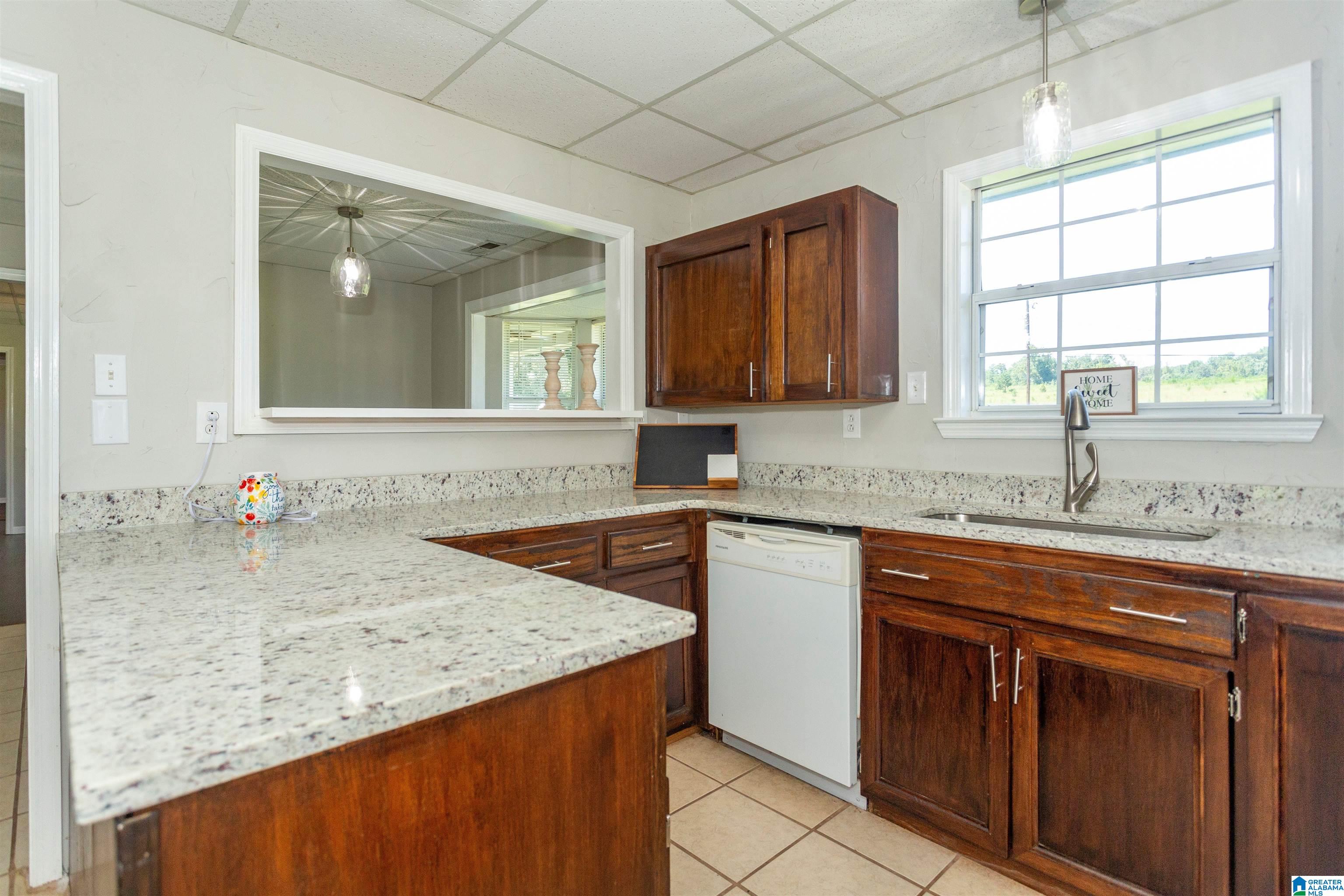 1040 Justice Road Warrior, AL 35180 - Photo 9 of 25
