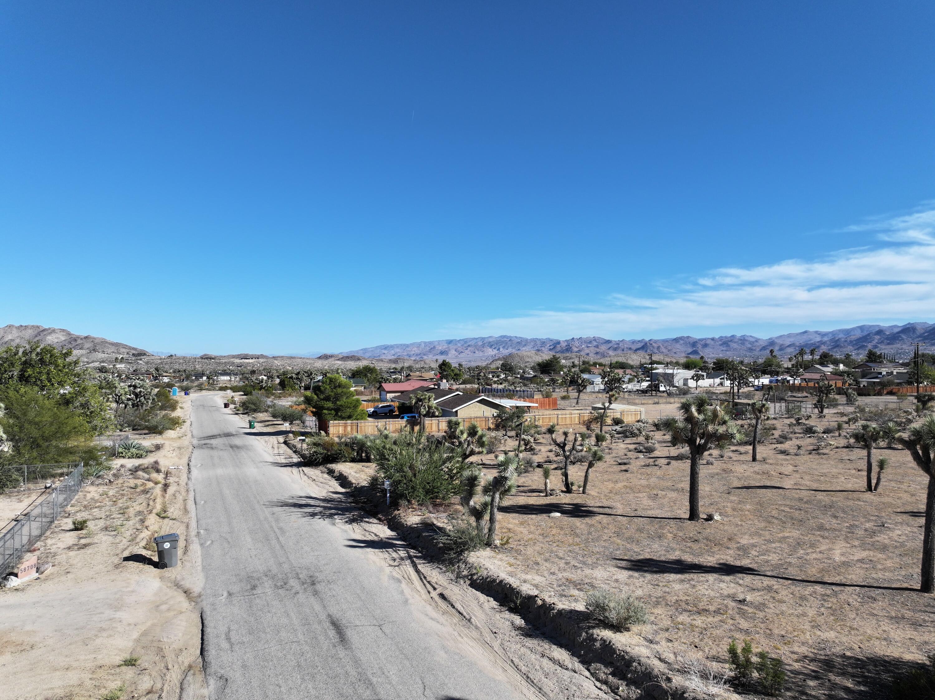 310 Sun Oro Road Yucca Valley, CA 92284 - Photo 8 of 20