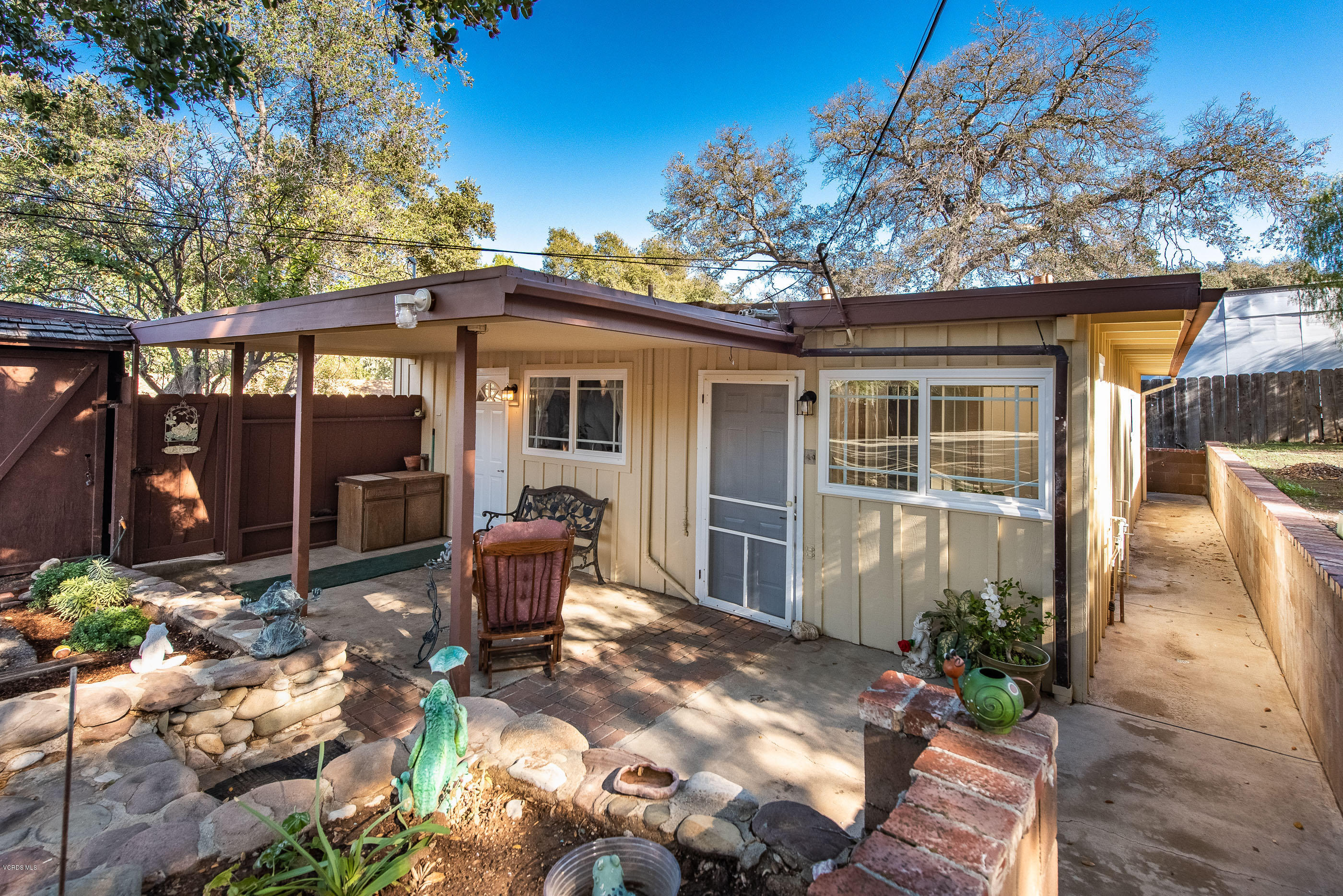 823 Katherine Road Simi Valley, CA 93063 - Photo 17 of 25 a front view of a house with garden